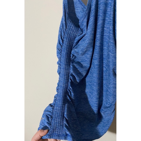 Old Navy Active Fitted Tank Top with Ruched Sides S - Picture 3 of 5